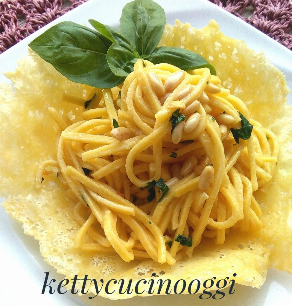 Spaghetti alla chitarra aglio olio e basilico