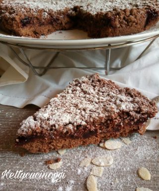 Crostata brisolona cacao e marmellata 