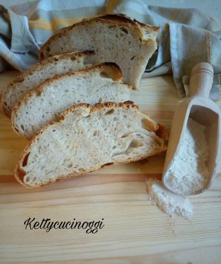 Pane semplice con prefermento e pasta madre