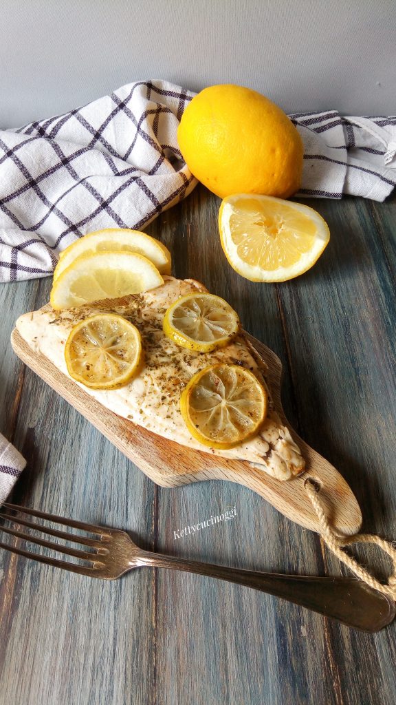 FILETTI DI ORATA ALLE ERBE AROMATICHE E LIMONE