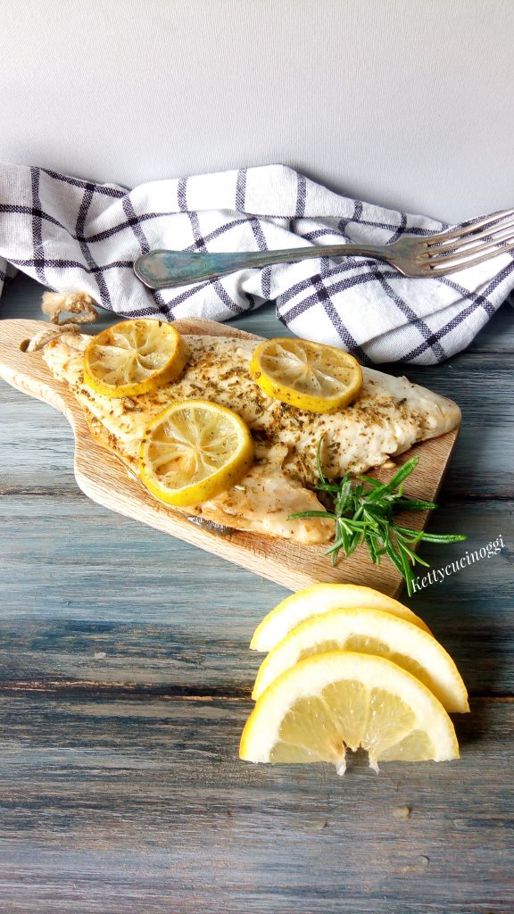 FILETTI DI ORATA ALLE ERBE AROMATICHE E LIMONE