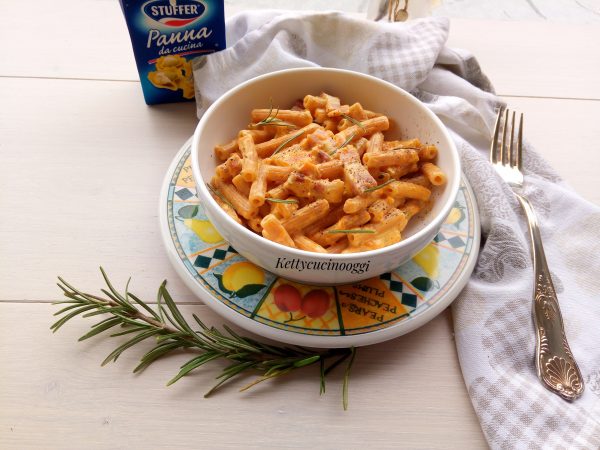 SEDANINI AI CECI CON CREMA DI ZUCCA E GUANCIALE: LA RICETTA