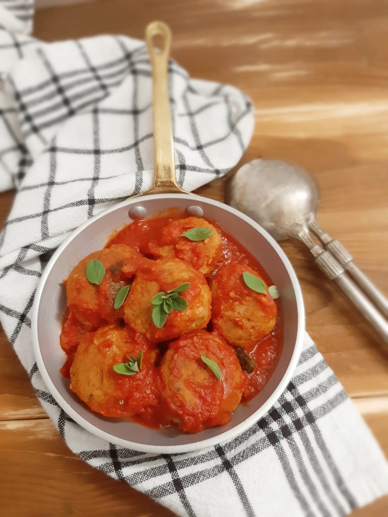 POLPETTE AL SUGO VEGETARIANE 