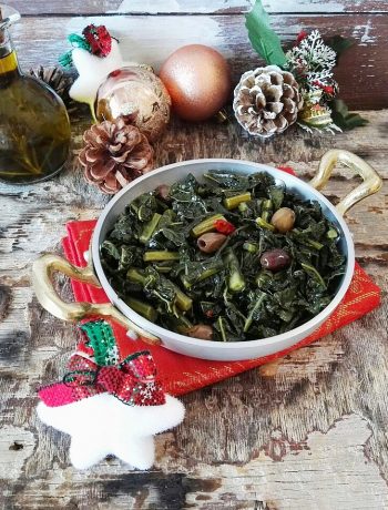 CAVOLO NERO CON ACCIUGHE E OLIVE