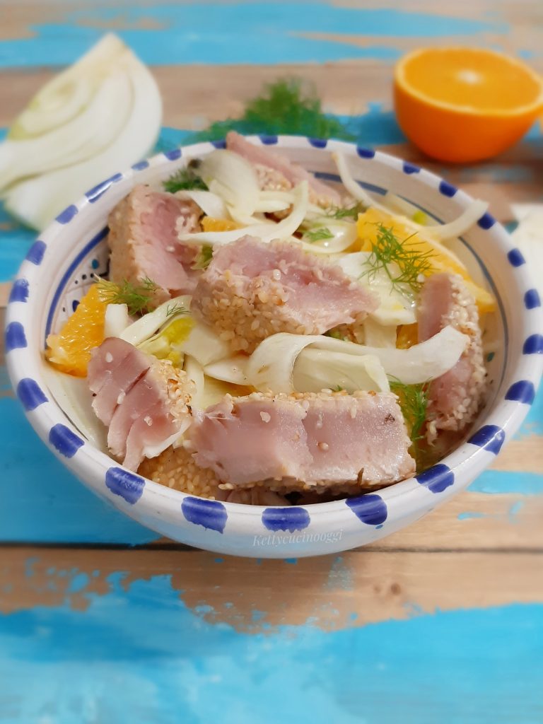 INSALATA DI TONNO FRESCO CON ARANCE E FINOCCHI