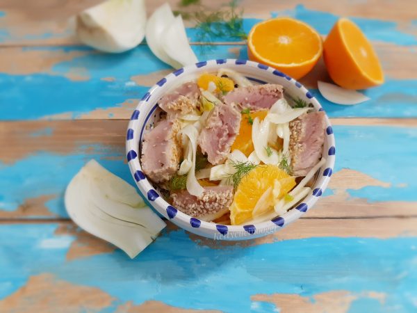 INSALATA DI TONNO FRESCO CON ARANCE E FINOCCHI: LA RICETTA