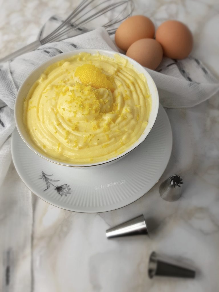 CREMA DIPLOMATICA