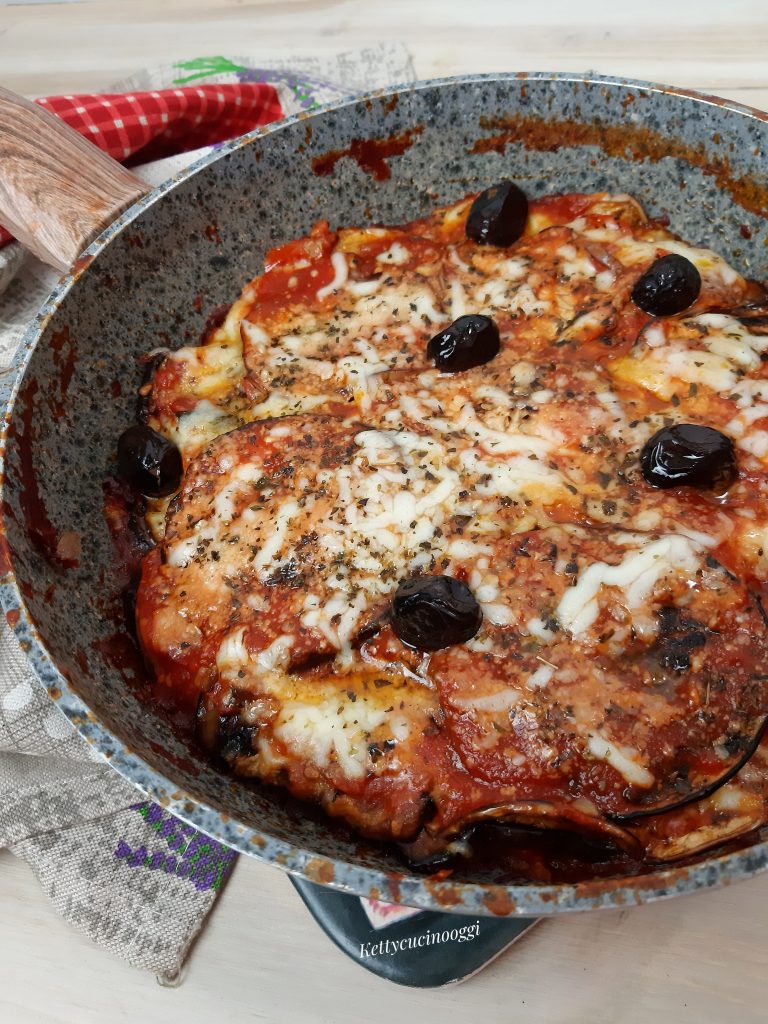 PIZZAIOLA DI MELANZANE GRIGLIATE 