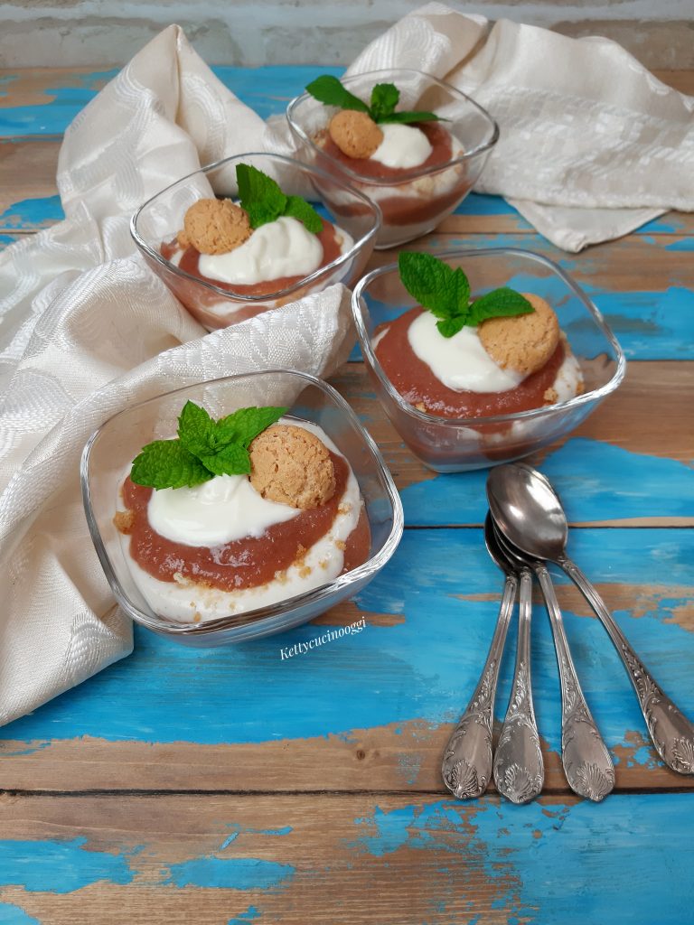 MOUSSE DI PESCHE E YOGURT 