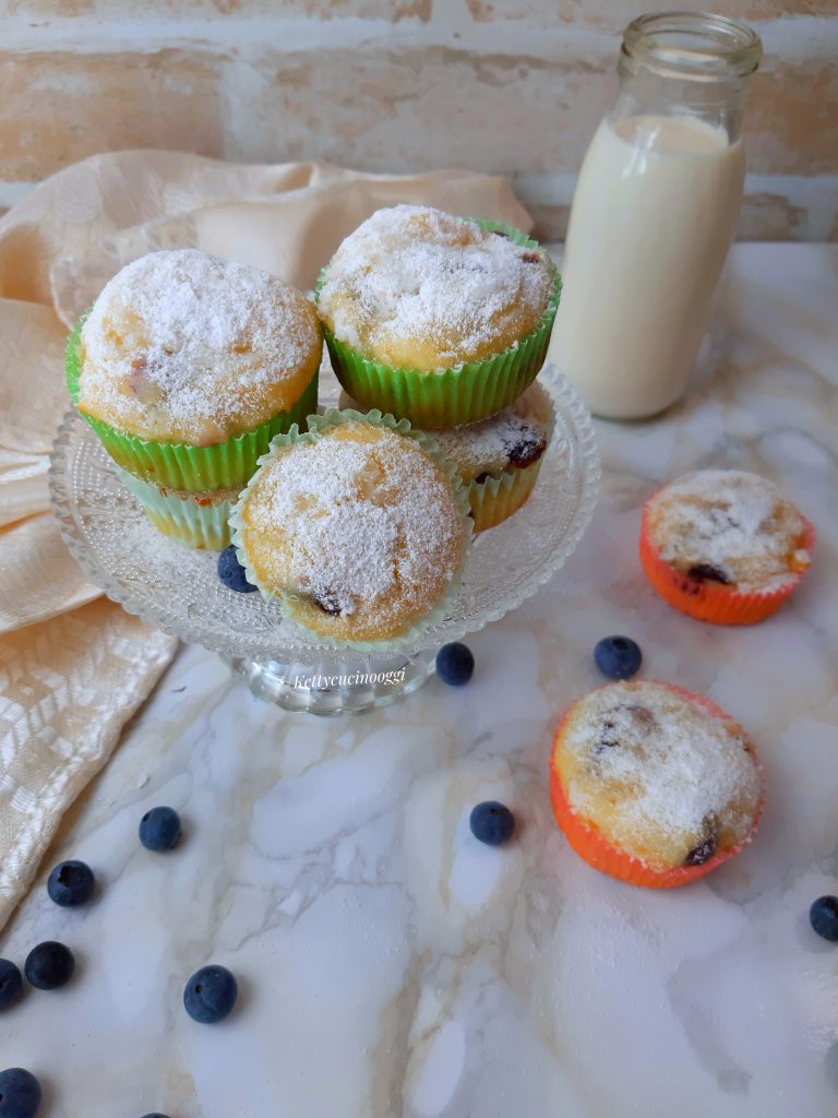 MUFFIN RICOTTA E MIRTILLI