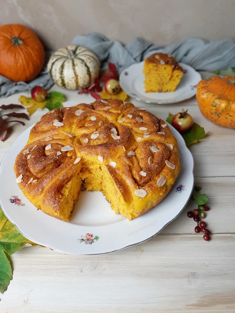 PANBRIOCHE ZUCCA E MANDORLE