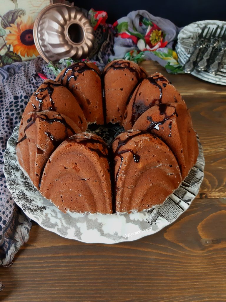 BUNDT CAKE AL CIOCCOLATO E CASTAGNE 