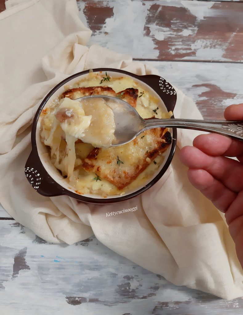 ZUPPA DI CIPOLLE FRANCESE 