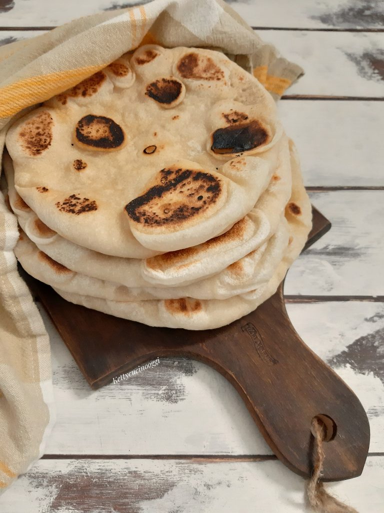 PITA IL PANE ORIENTALE CON LICOLI