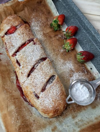 STRUDEL CON FRAGOLE E MARMELLATA