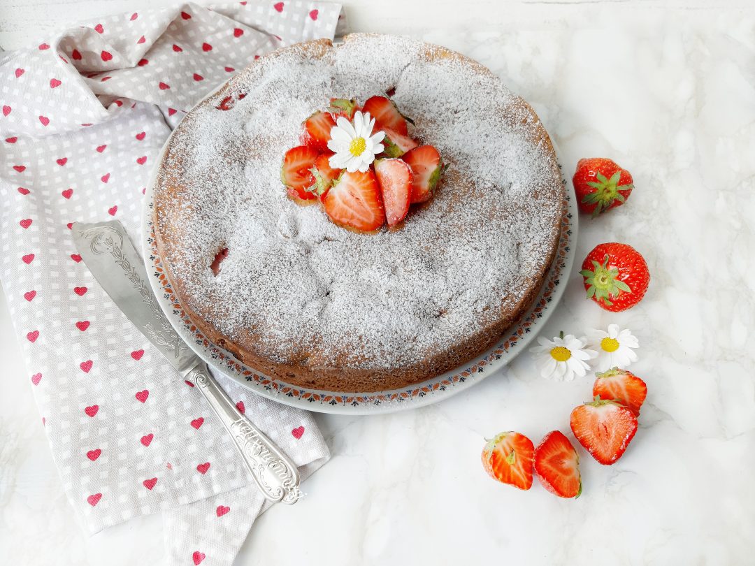 TORTA SOFFICE MASCARPONE E FRAGOLE