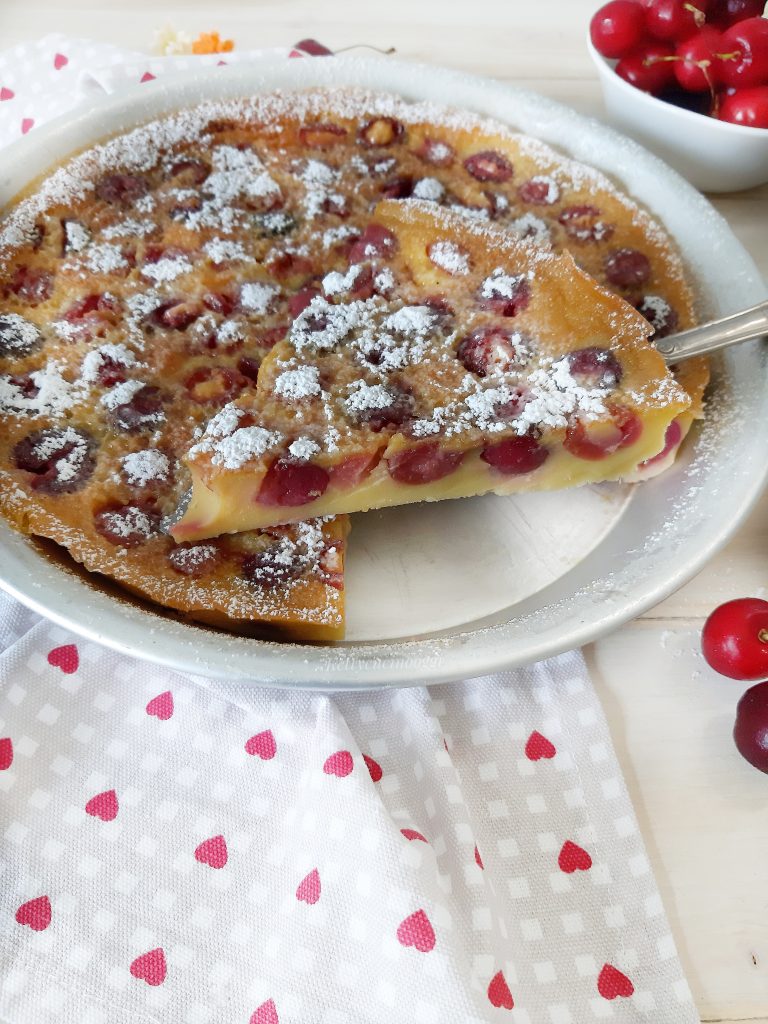 CLAFOUTIS ALLE CILIEGIE 
