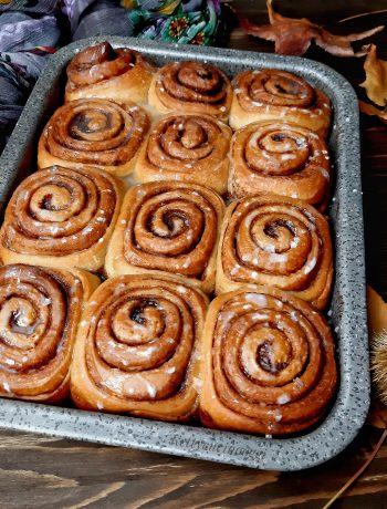 CINNAMON ROLL CON LICOLI