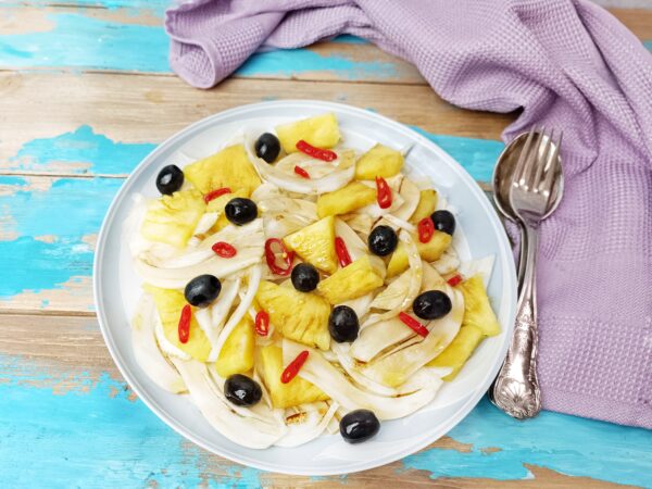 INSALATA DI ANANAS E FINOCCHI: LA RICETTA