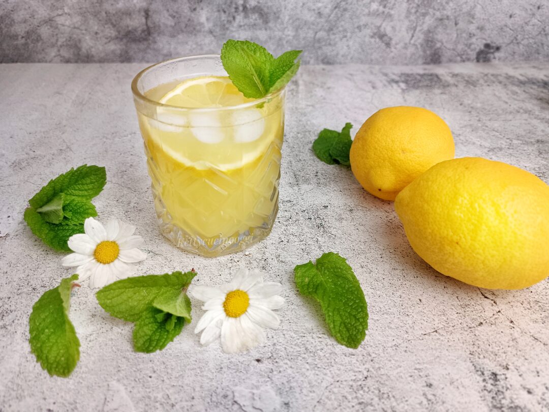 COCKTAIL CAIPIROSKA AL LIMONE