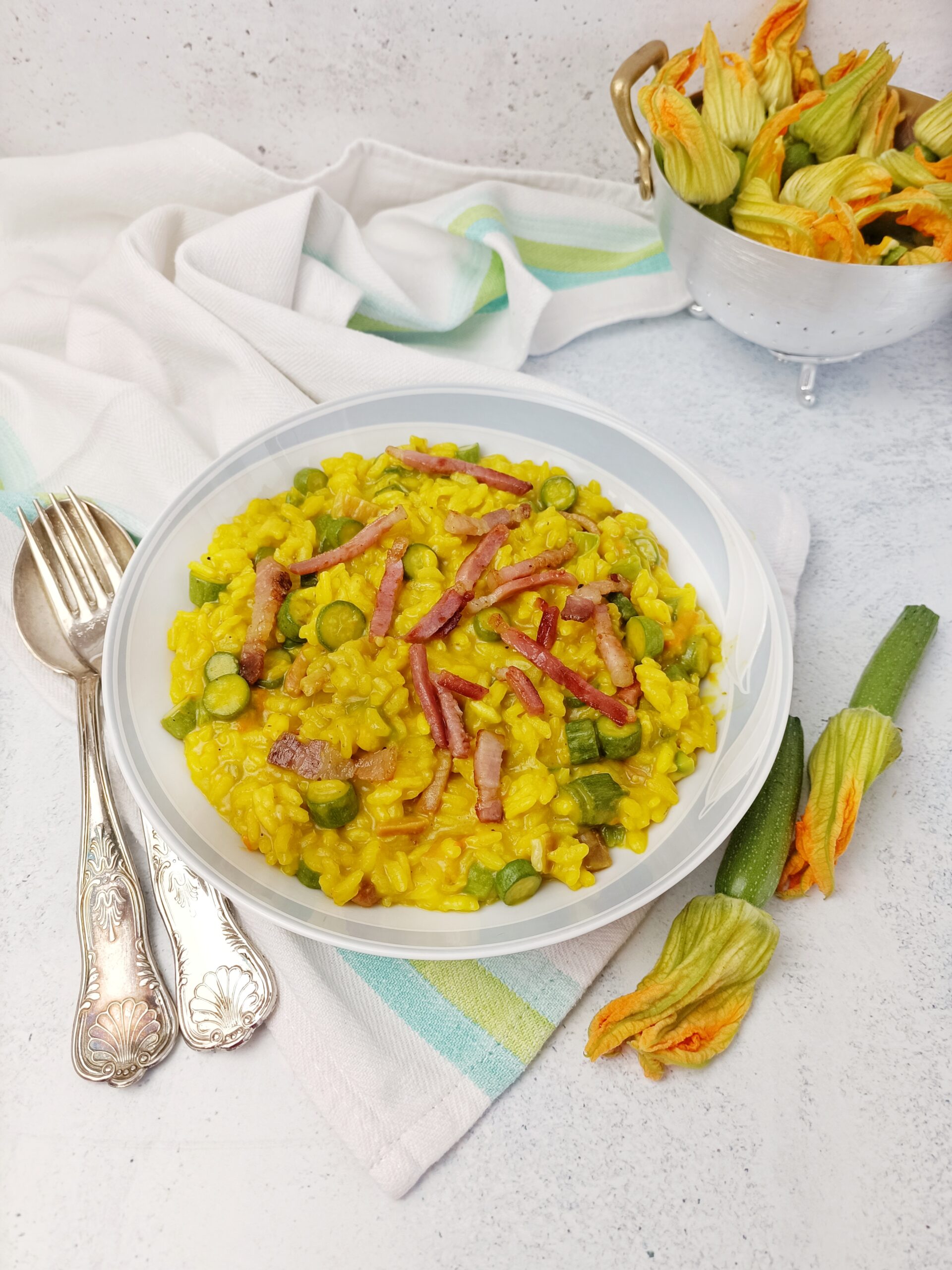 RISOTTO CON ZAFFERANO E FIORI DI ZUCCHINE - Ketty cucino oggi?