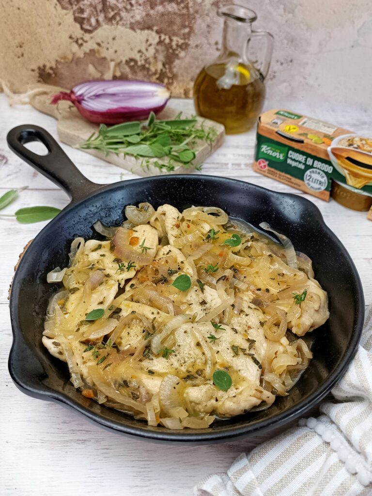 SCALOPPINE DI POLLO ALLE CIPOLLE