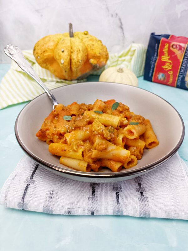 E voilà la nostra gustosa pasta è pronta, non mi resta che augurarvi buon appetito.