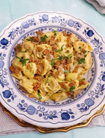 TORTELLINI CON PASTA DI SALAME E PAPRIKA