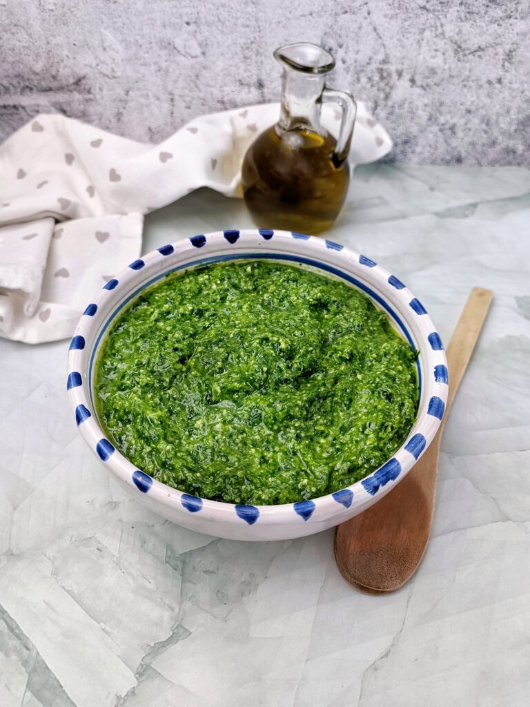 PESTO DI AGLIO ORSINO CON LE MANDORLE