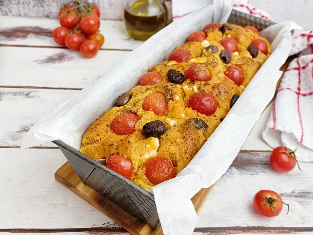 PLUM-CAKE SALATO ALLA GRECA