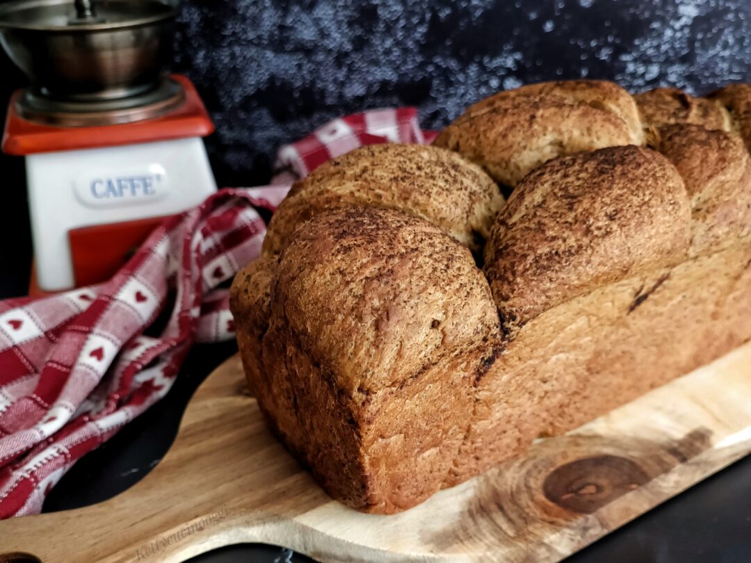 Treccia di Pan brioche al caffè