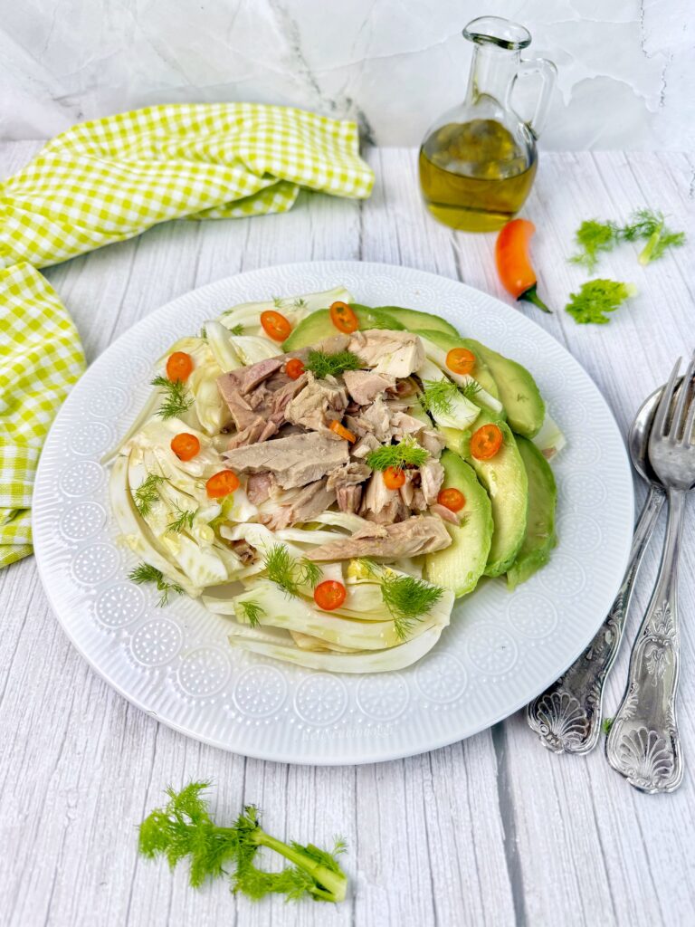 INSALATA DI FINOCCHI AVOCADO E TONNO 