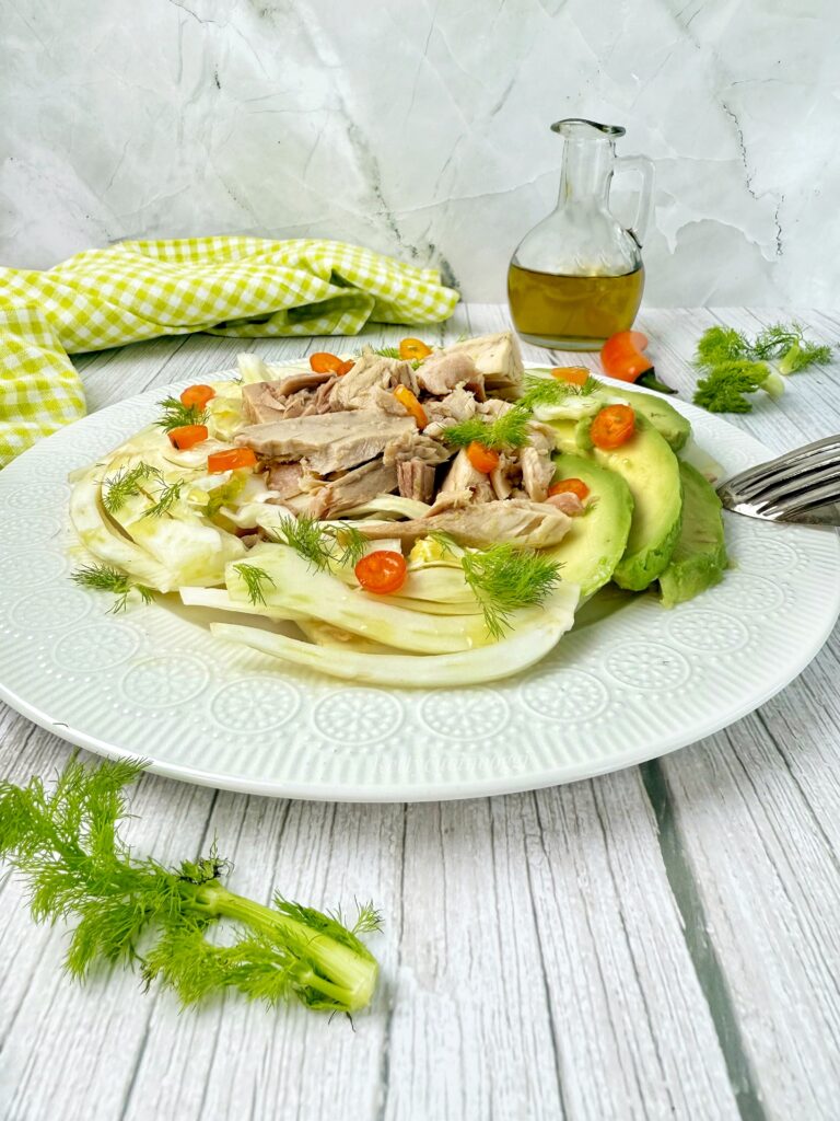 INSALATA DI FINOCCHI AVOCADO E TONNO 