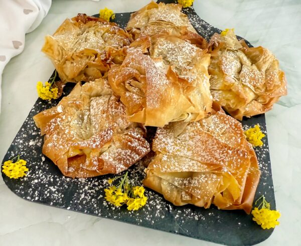 ROSE DI PASTA FILLO AL PISTACCHIO: LA RICETTA